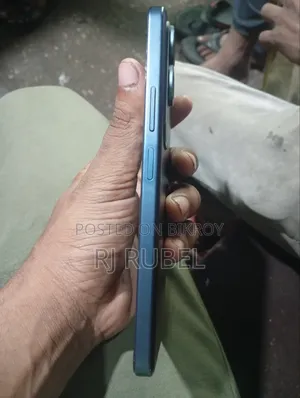 Oppo 8 GB Blue