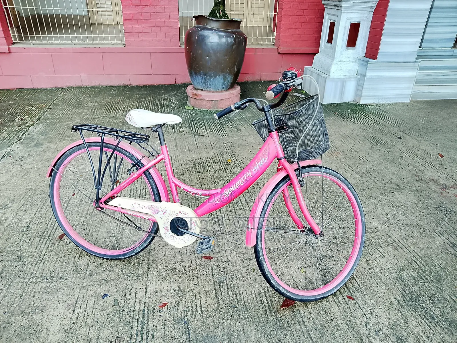 সাইকেলটি বিক্রি করব ৩৫ ০০ টাকা একদাম