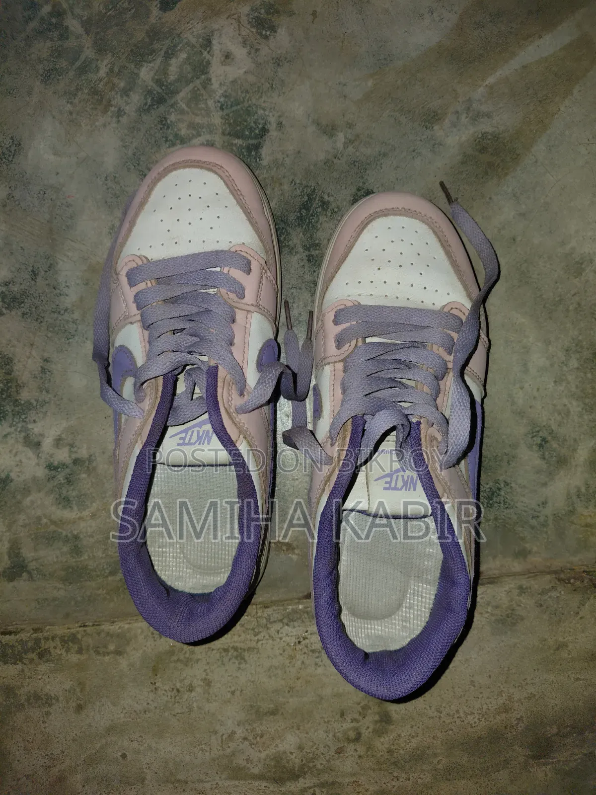Sneakers Shoe