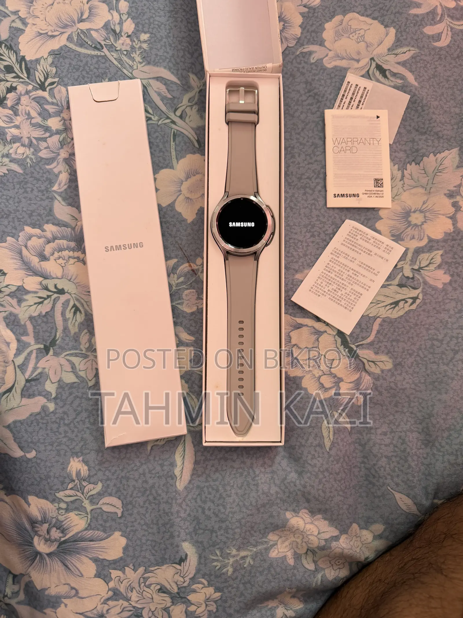 Samsung Galaxy Watch4 Classic 46mm - Like New With Box
