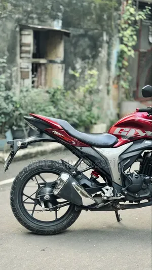 New Suzuki Gixxer 2024 Red