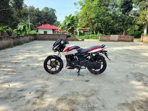 Bajaj Pulsar 150 2023 White