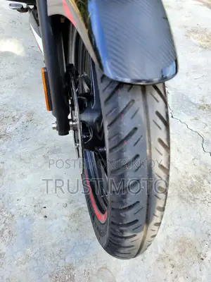 Bajaj Pulsar 150 2023 সাদা