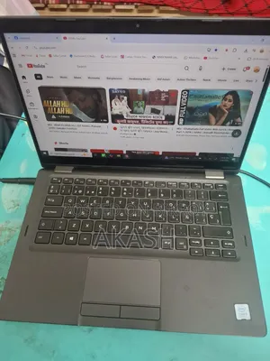 Laptop Dell Latitude 5300 2-in-1 16GB Intel Core I5 SSD 500GB