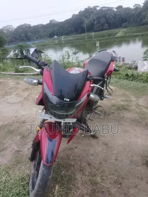 TVS Apache RTR 160 2V 2014 Red