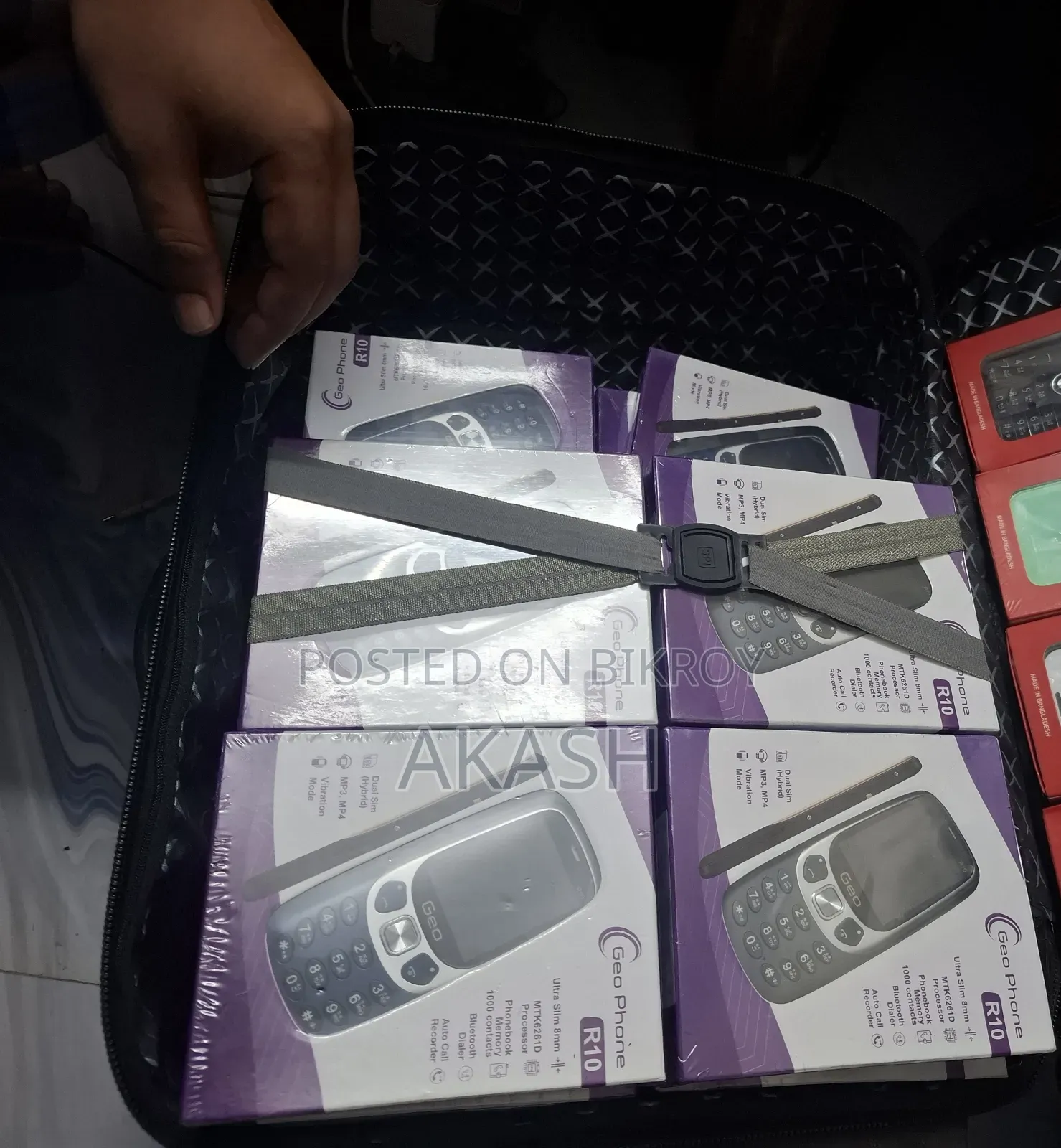নিউ জিও আর১০ ব্ল্যাক