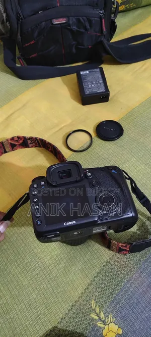 Canon Eos 7D With Kit Lens