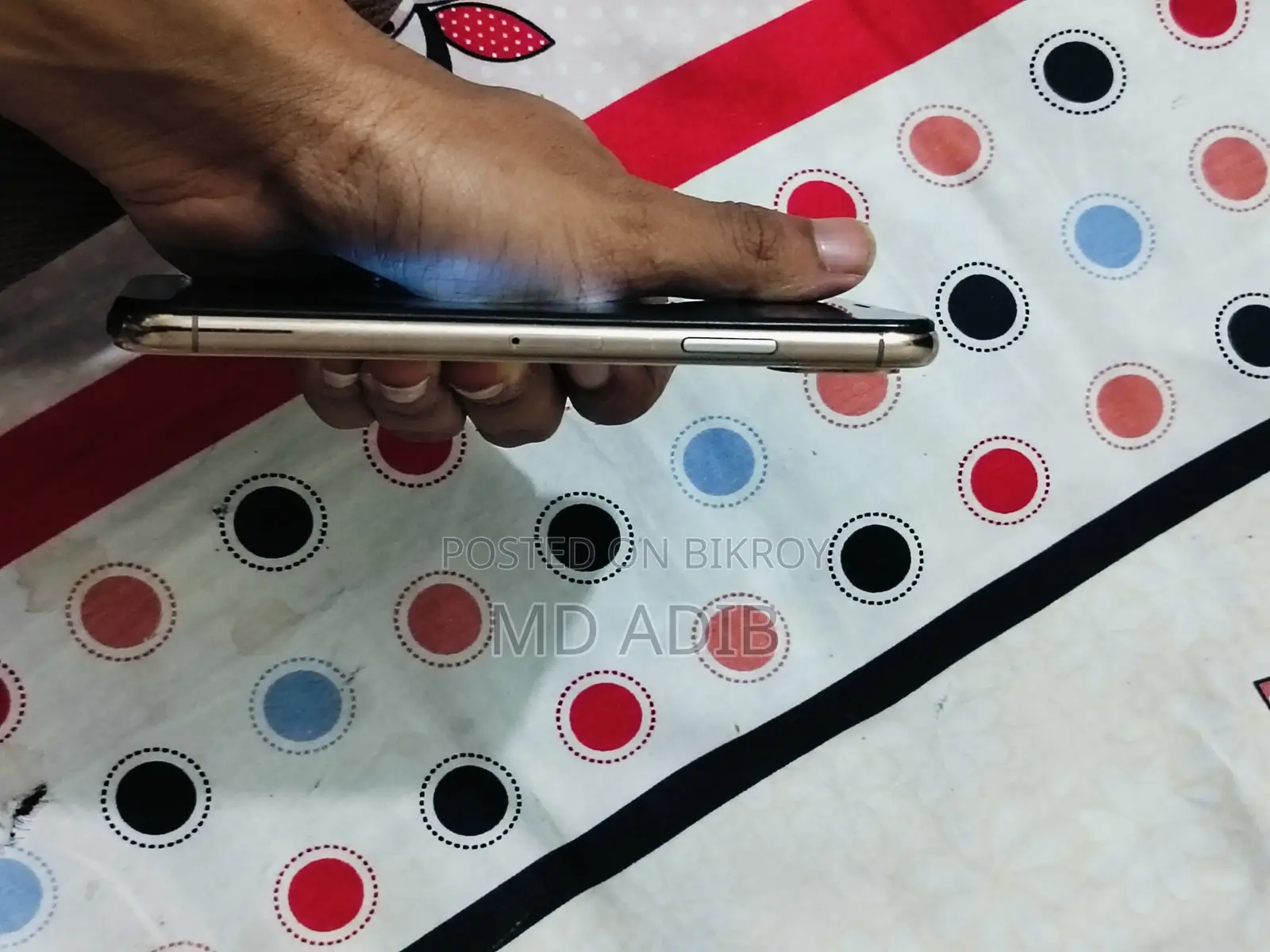 অ্যাপল আইফোন এক্সএস ২৫৬ জিবি গোল্ড