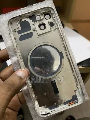 আইফোন ১৩ বডি
