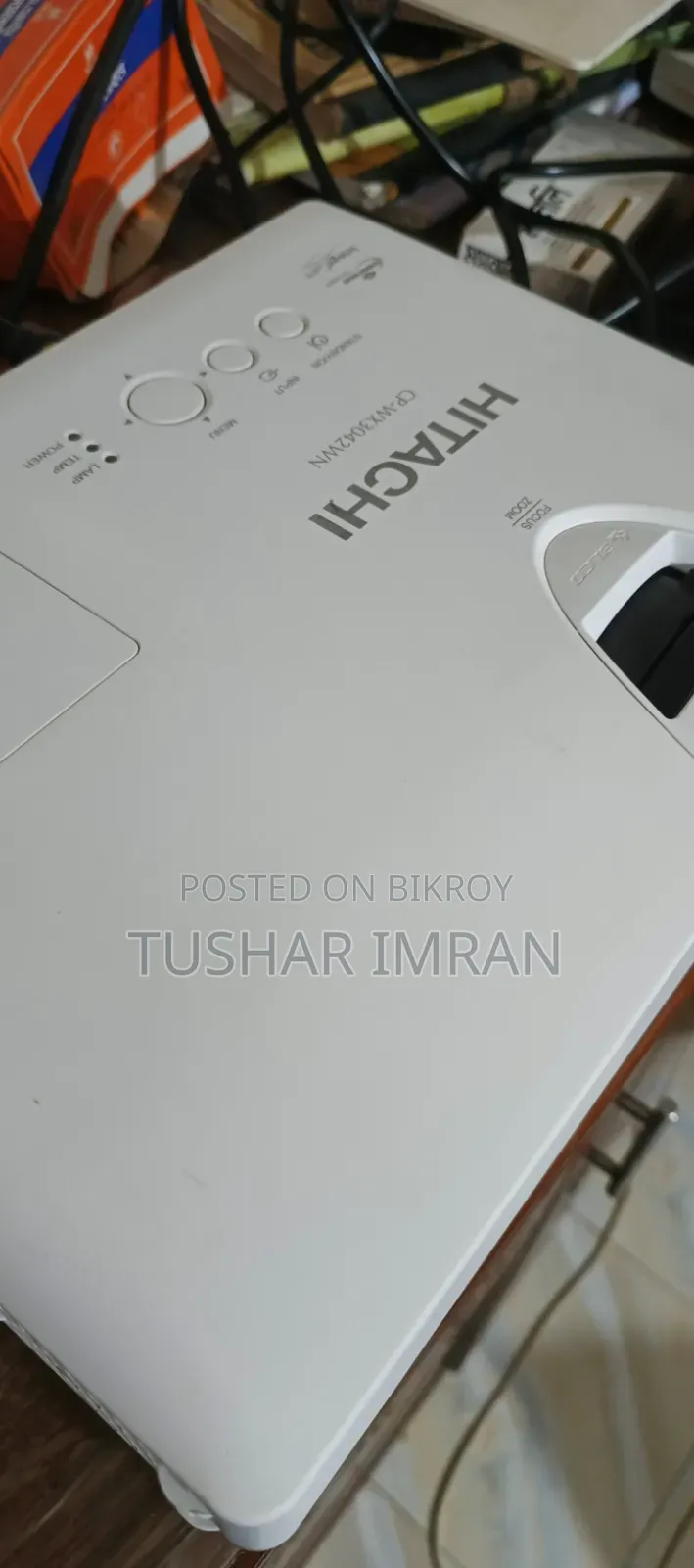 Hitachi Projector