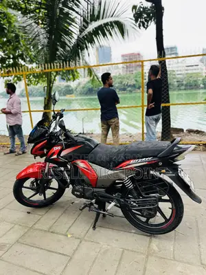 টিভিএস স্ট্রাইকার ১২৫ ২০২৪ লাল