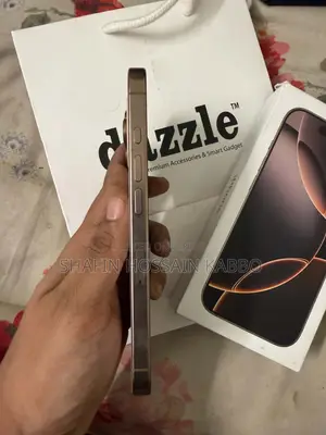 Apple iPhone 16 Pro 128 GB Gold