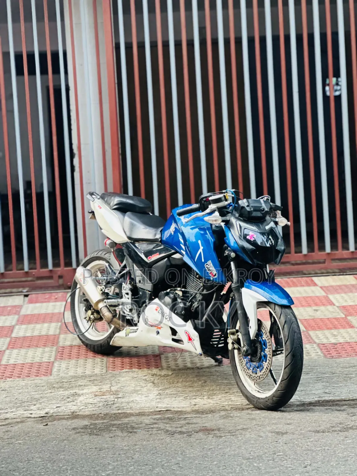 TVS Apache 160 4V 2018 Blue