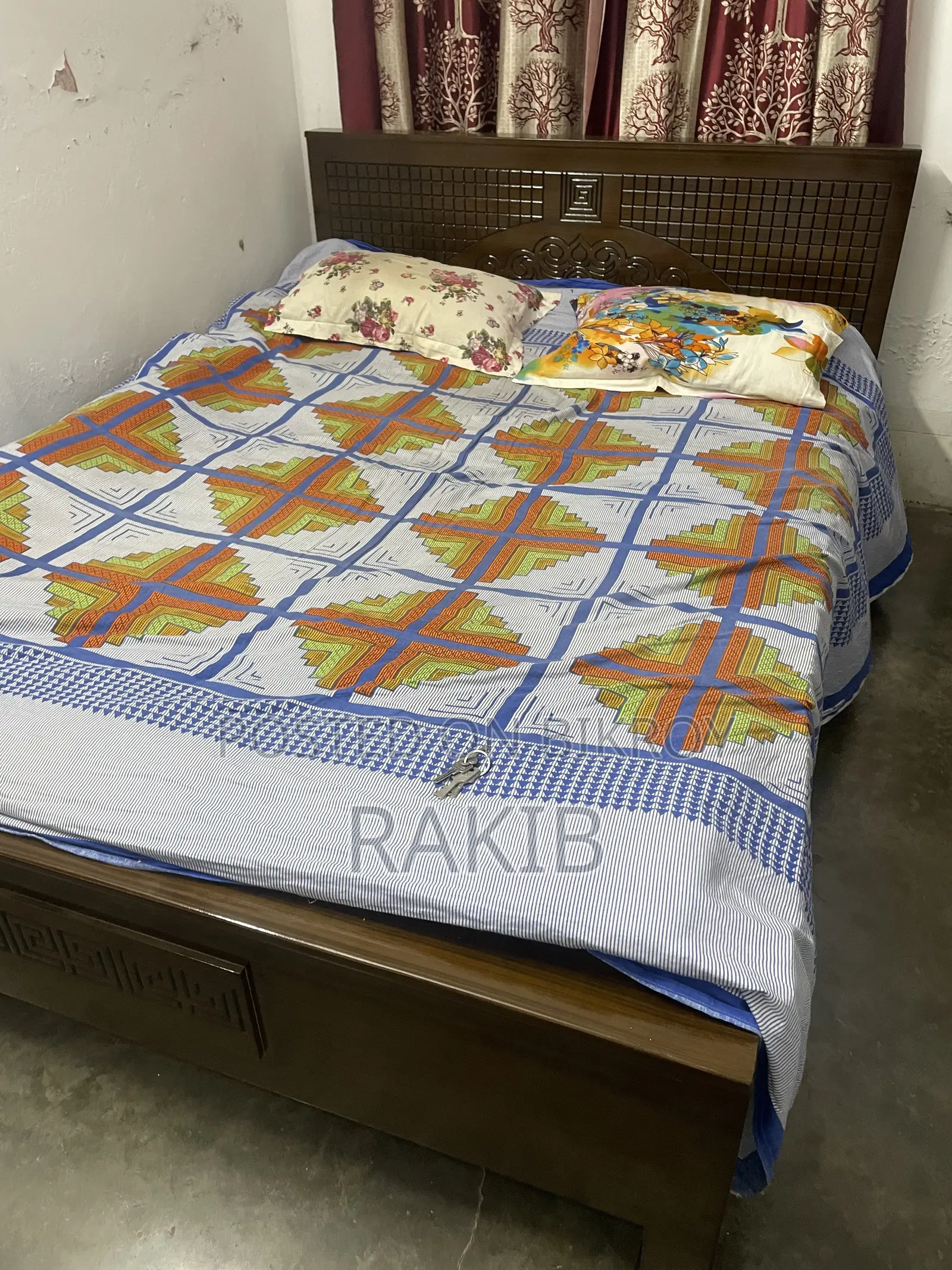 খাট বিক্রি করা হবে ৫/৭ শুধু খাট। মালয়েশিয়ান প্রসেস