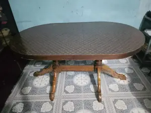 খাবার টেবিল বিক্রি হবে