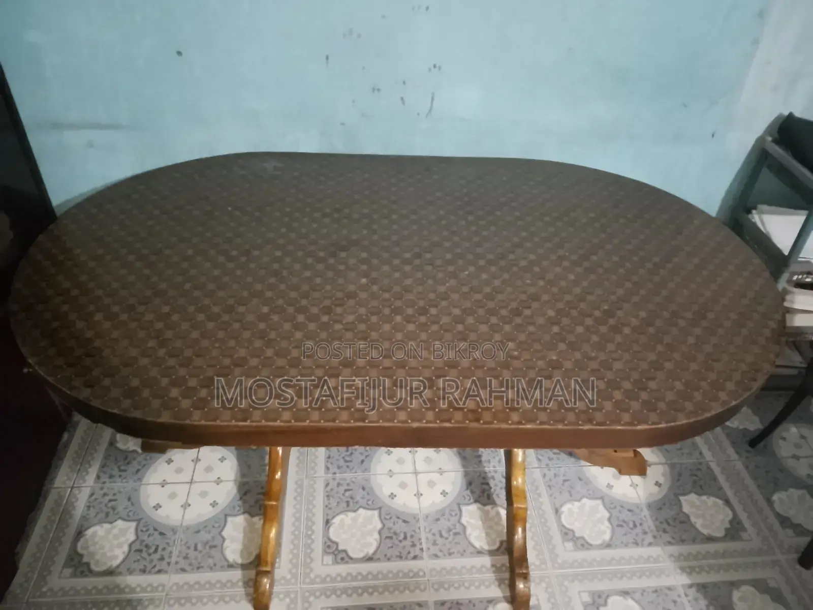 খাবার টেবিল বিক্রি হবে