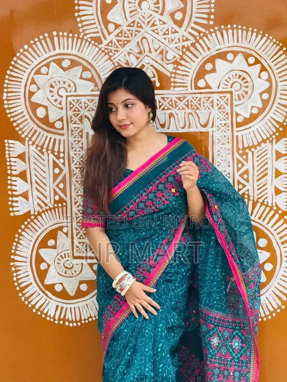 প্রিমিয়াম সেমি মসলিন শাড়ি – ব্লাউজ পিসসহ