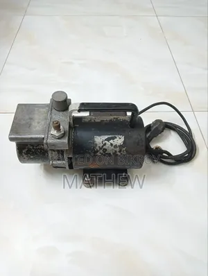 AC/Refrigeration Vacuum Pump(Robinair)