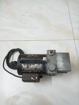AC/Refrigeration Vacuum Pump(Robinair)
