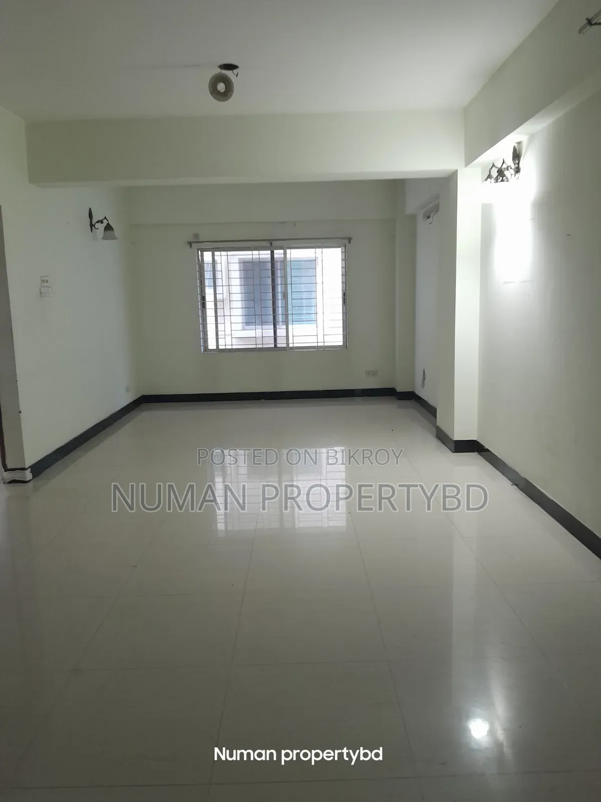 4-Bedroom Apartment in Numan Property Bd, Basundhara for Rent