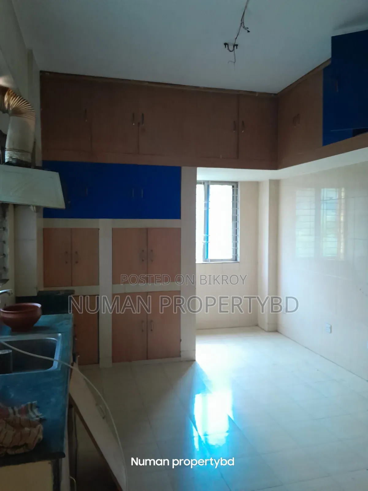 4-Bedroom Apartment in Numan Property Bd, Basundhara for Rent