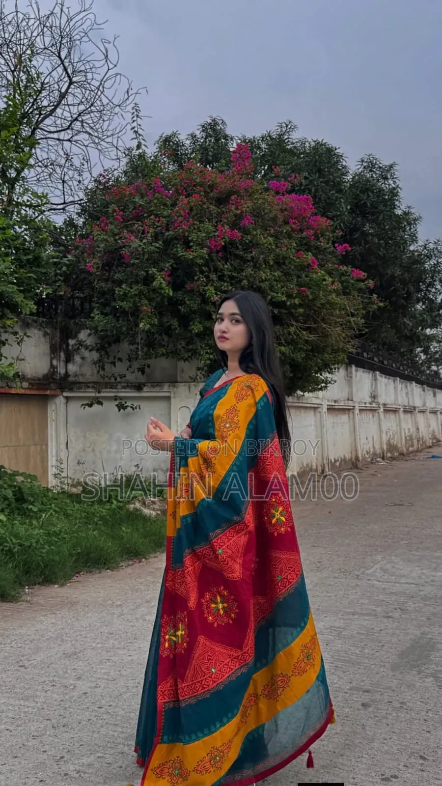 হাফ সিল্ক বুটিকস শাড়ি ব্লাউজ পিস সহ