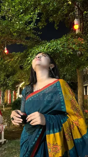 হাফ সিল্ক বুটিকস শাড়ি ব্লাউজ পিস সহ