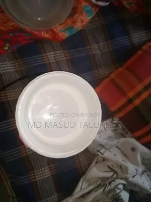 Warm milk for 10 minutes and put it in the yogurt maker to make yogurt
