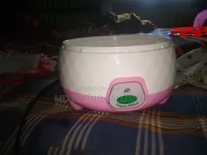 Warm milk for 10 minutes and put it in the yogurt maker to make yogurt