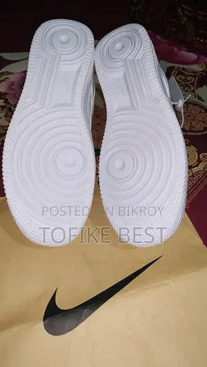 Air Force 1 (Nike) Triple White