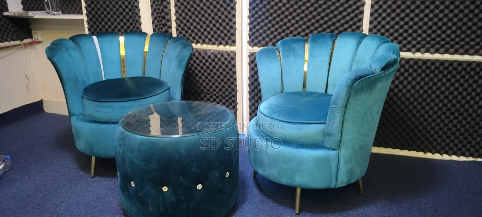 Brand new royal velvet sofa set and tea table for sale!