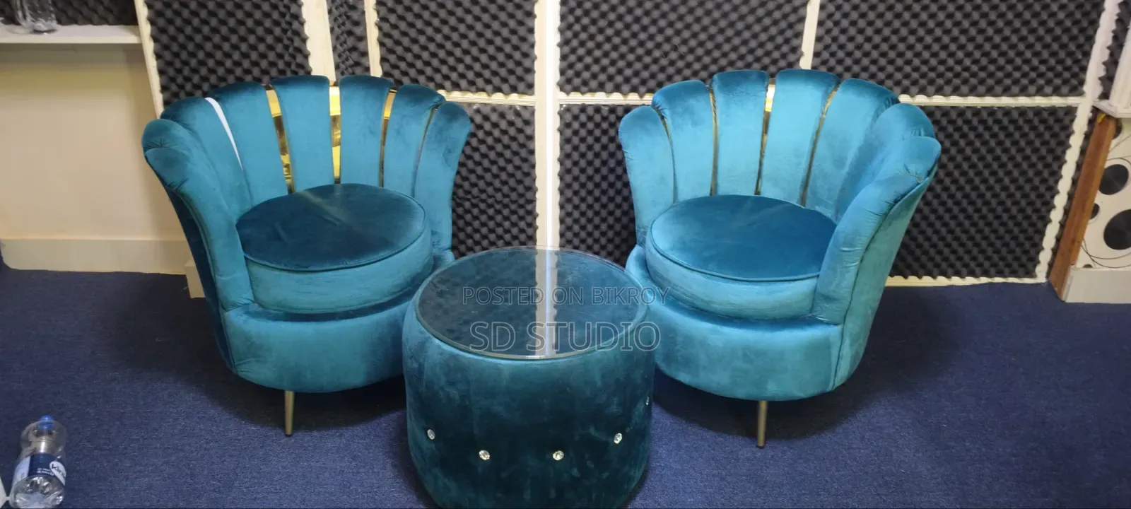 Brand new royal velvet sofa set and tea table for sale!