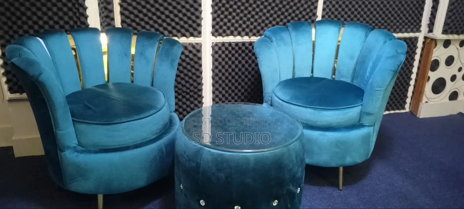 Brand new royal velvet sofa set and tea table for sale!