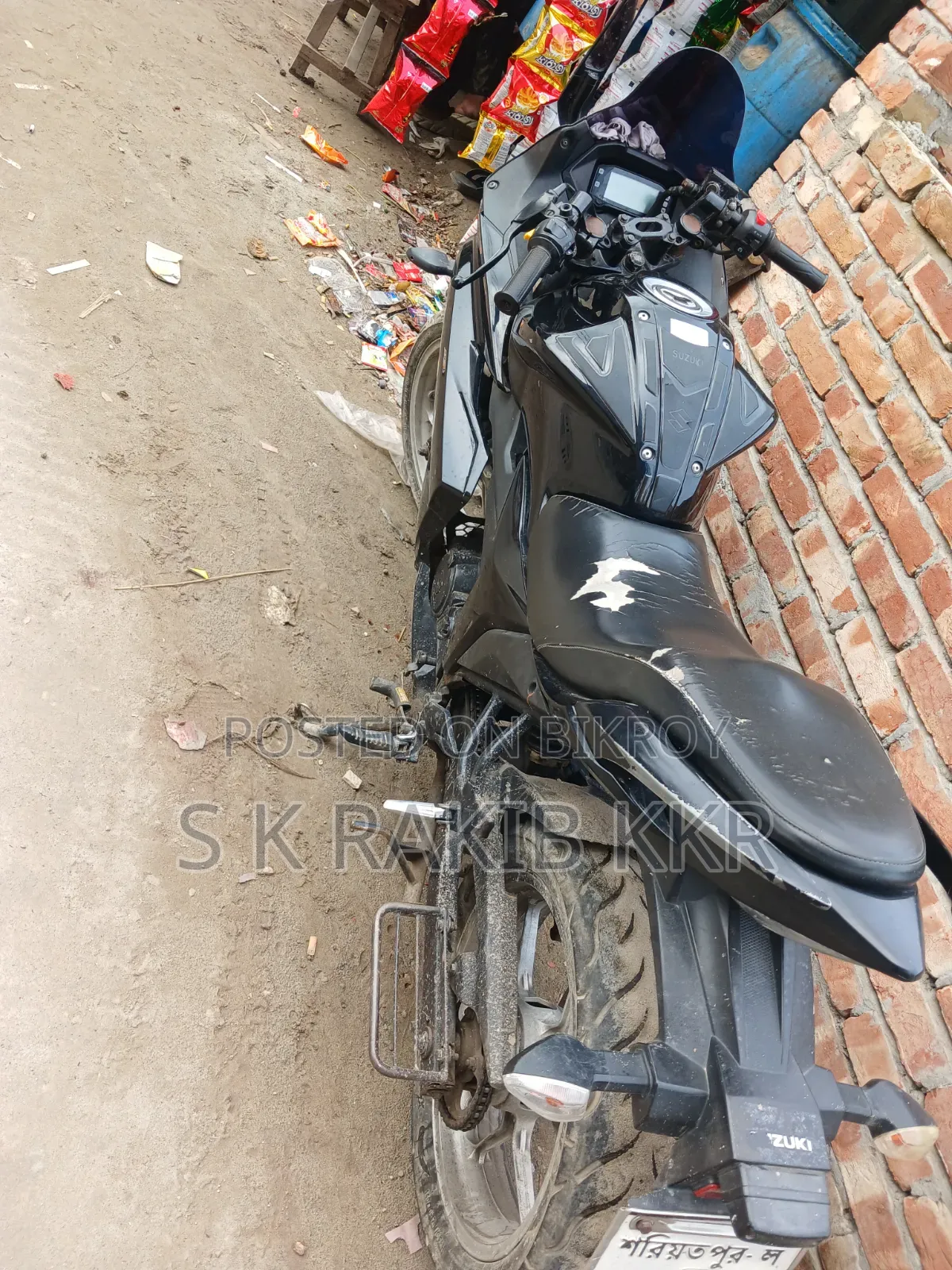 নতুন সুজুকি জিক্সার এসএফ ২০১৮ কালো