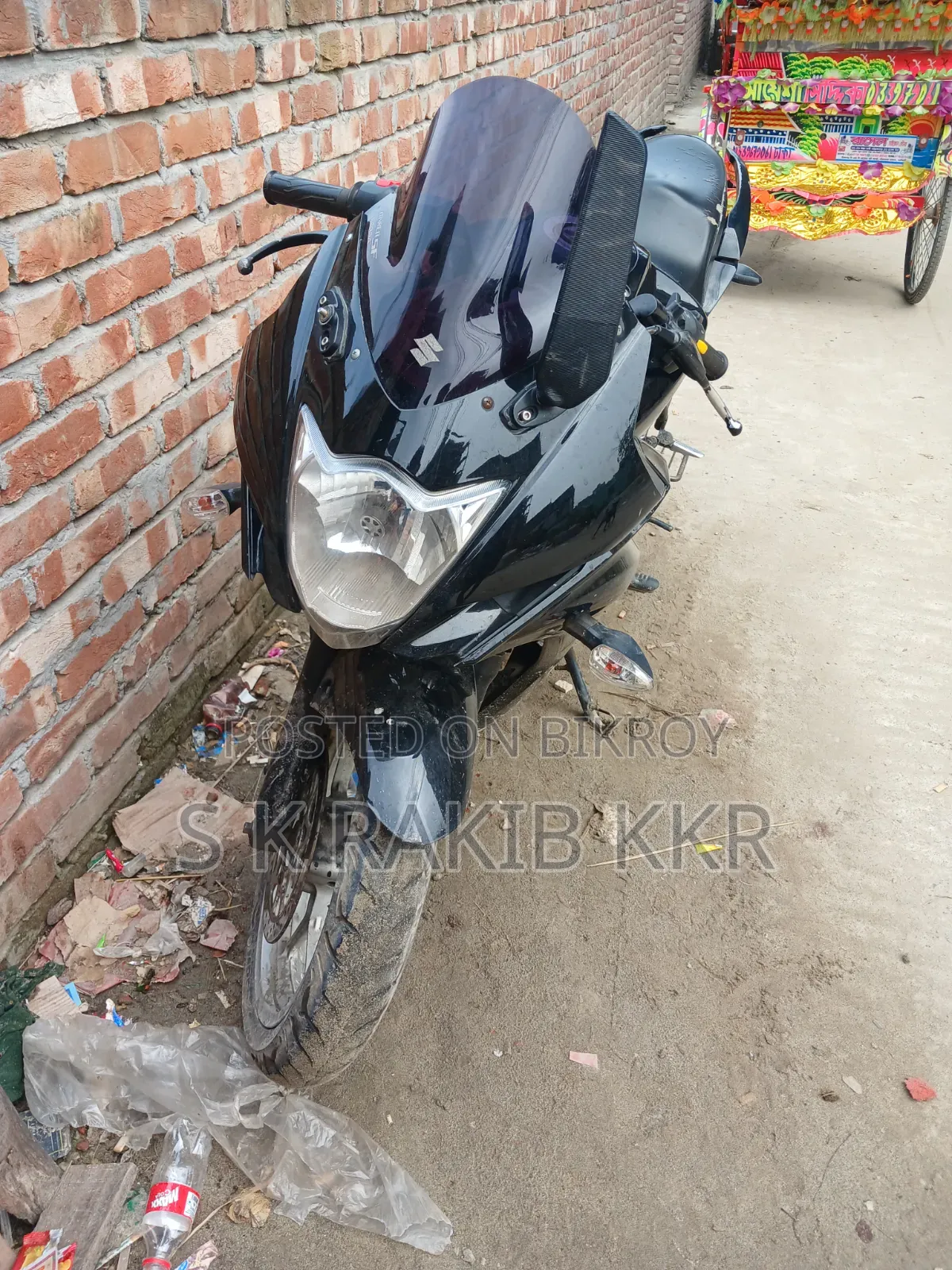নতুন সুজুকি জিক্সার এসএফ ২০১৮ কালো