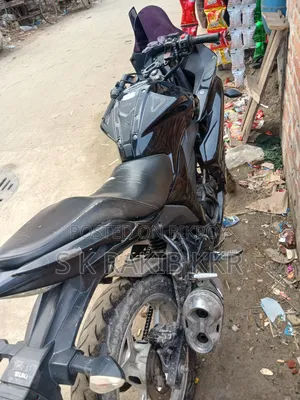 নতুন সুজুকি জিক্সার এসএফ ২০১৮ কালো
