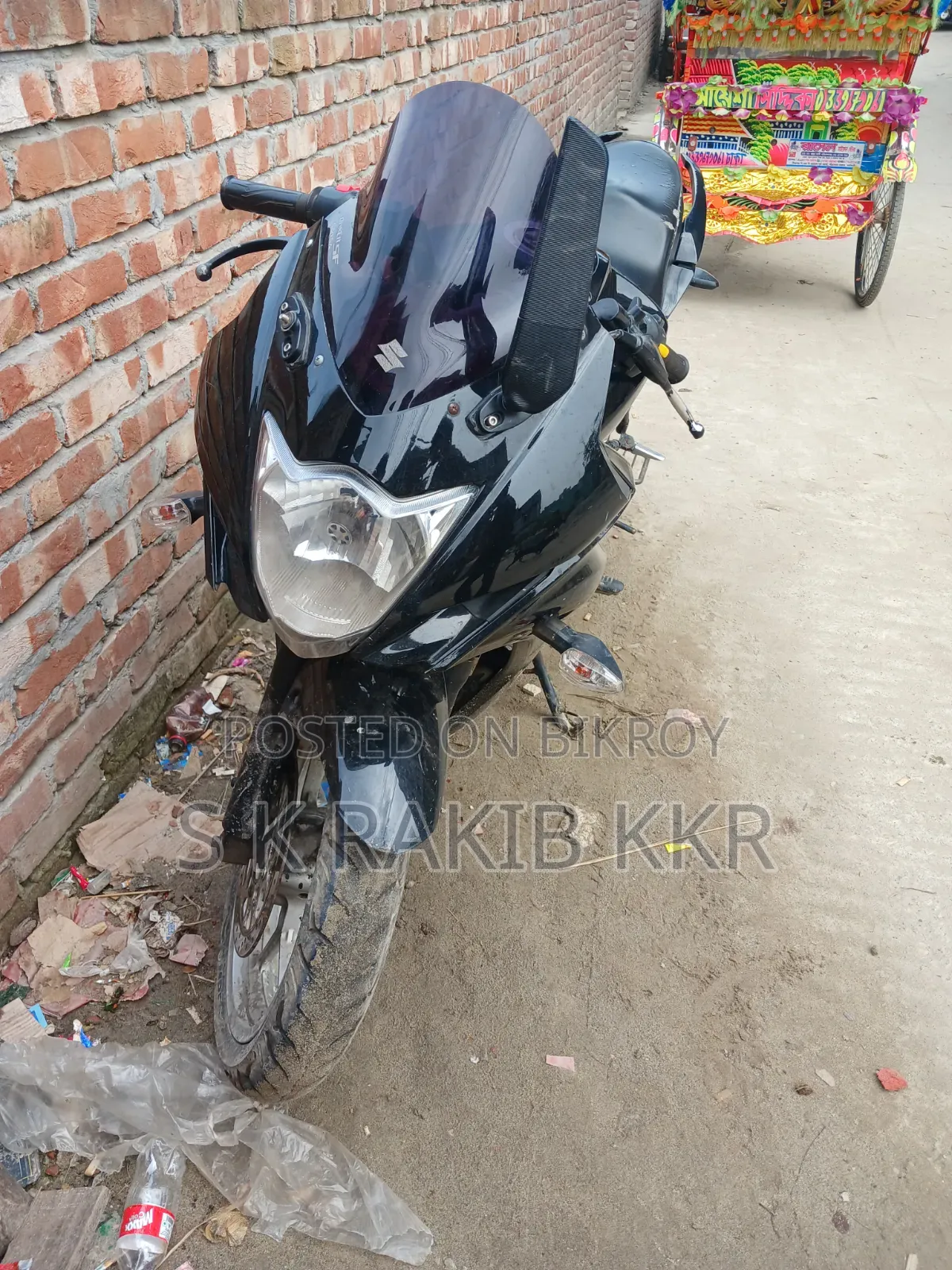 নতুন সুজুকি জিক্সার এসএফ ২০১৮ কালো