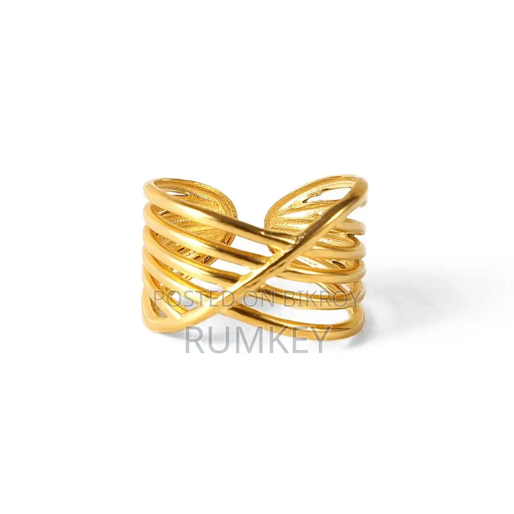 Stainless Steel Jewellery Colour Guaranteed. Full Cash on Home Delivery.