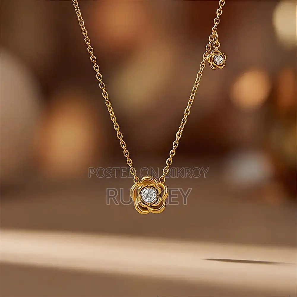 Stainless Steel Jewellery Colour Guaranteed. Full Cash on Home Delivery.