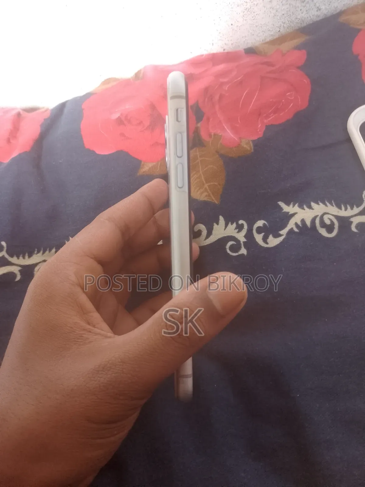 অ্যাপল আইফোন ১১ ১২৮ জিবি সিলভার