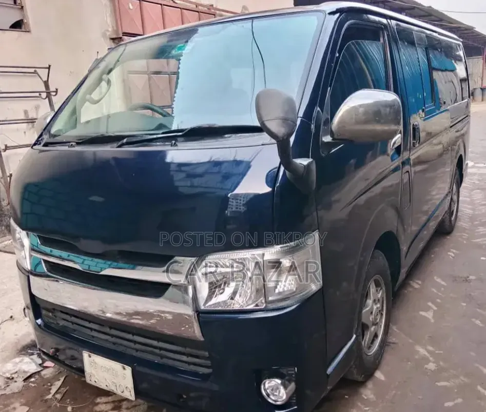 Toyota HiAce 2005 Blue
