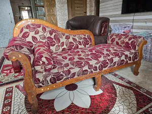 Royal Wooden Divan