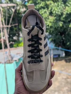 Sneakers - 41