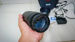 DSLR Camera Canon 700D