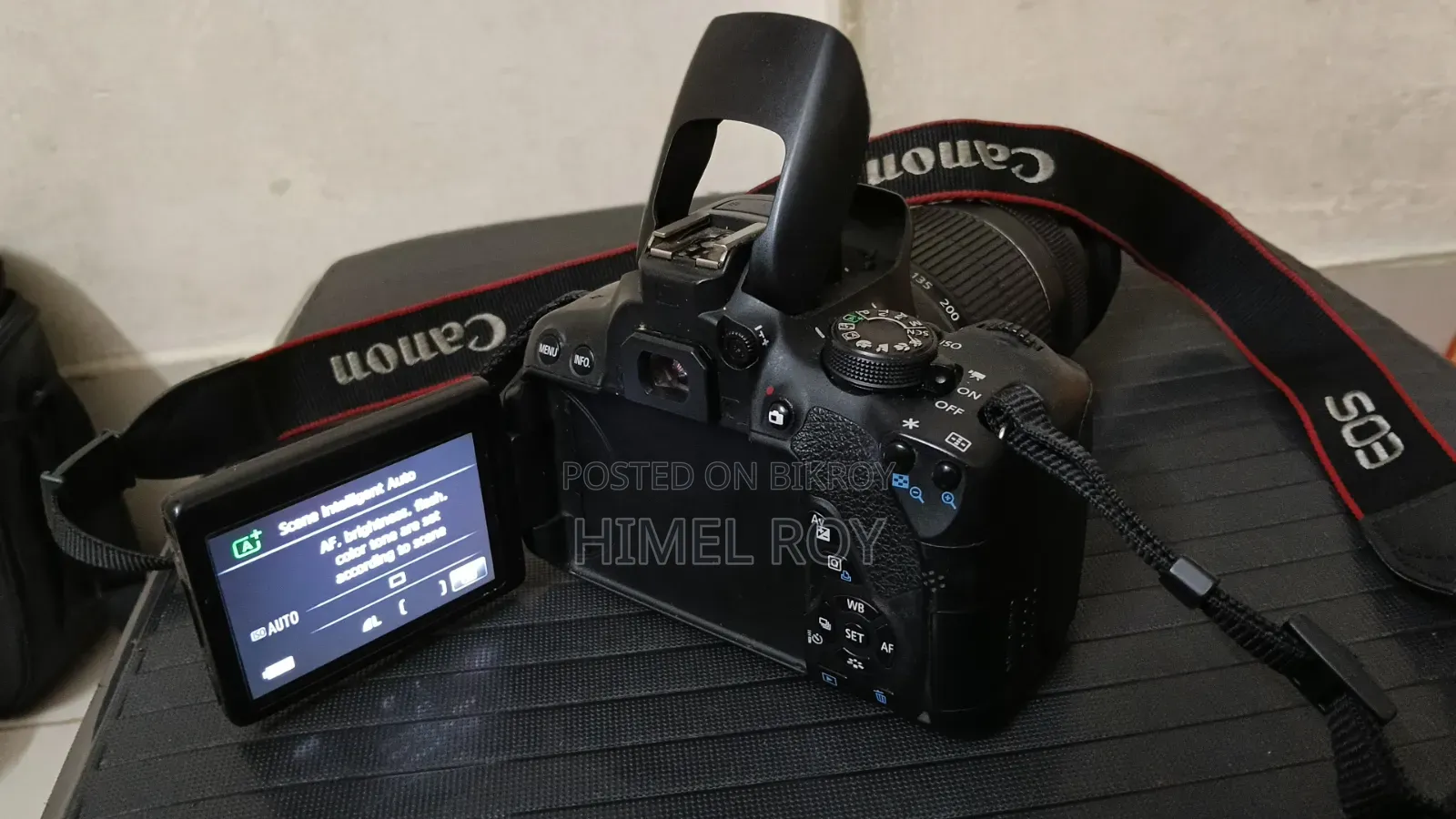DSLR Camera Canon 700D
