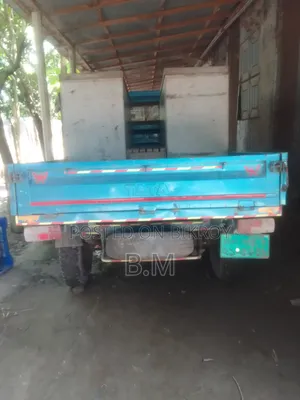 Tata Intra V10
