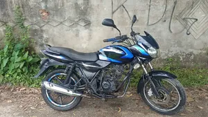 বাজাজ ডিসকভার ১২৫ ২০১৭ কালো