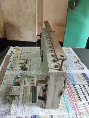 মোমবাতি বানানোর ফর্মা দুই টা
