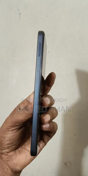 অপ্পো এ৩ ১২৮ জিবি ব্ল্যাক