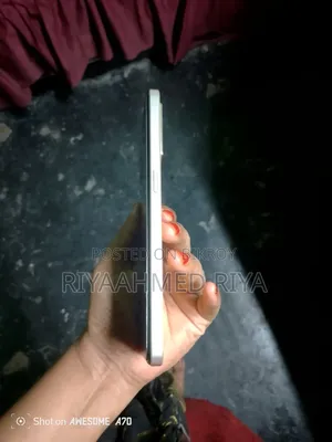 Oppo F21 Pro 128 GB Yellow